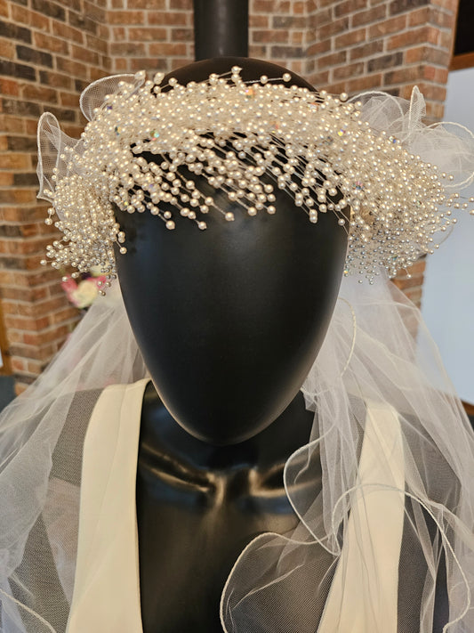 Vintage Beaded Swirl Edged Veil