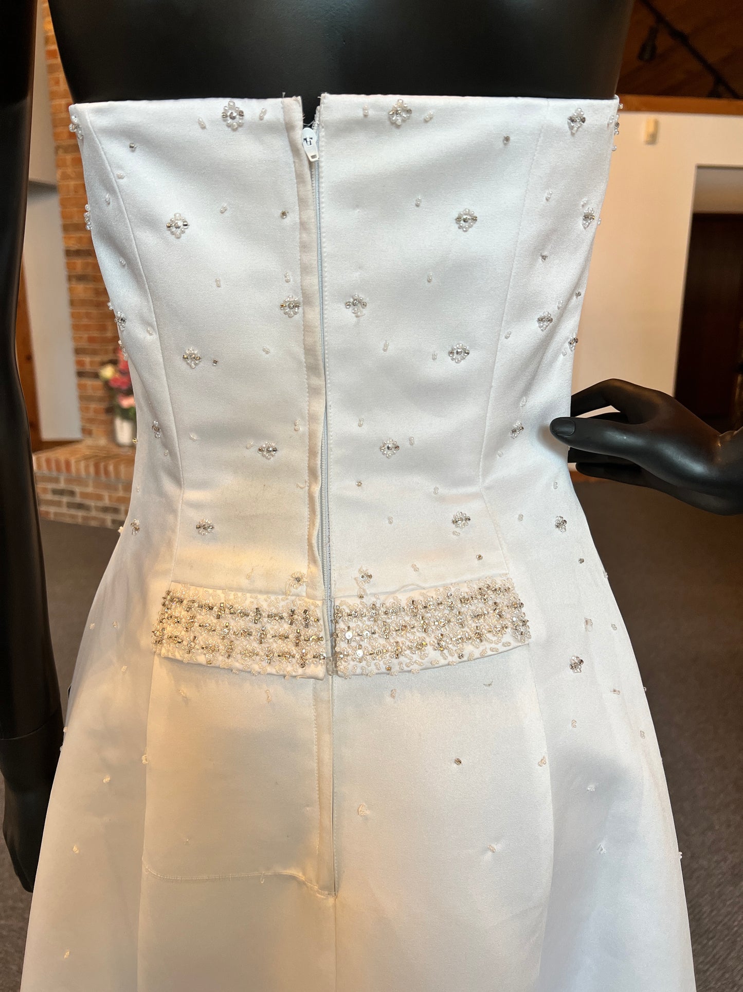 Jolo Bridal Fitted Wedding Gown