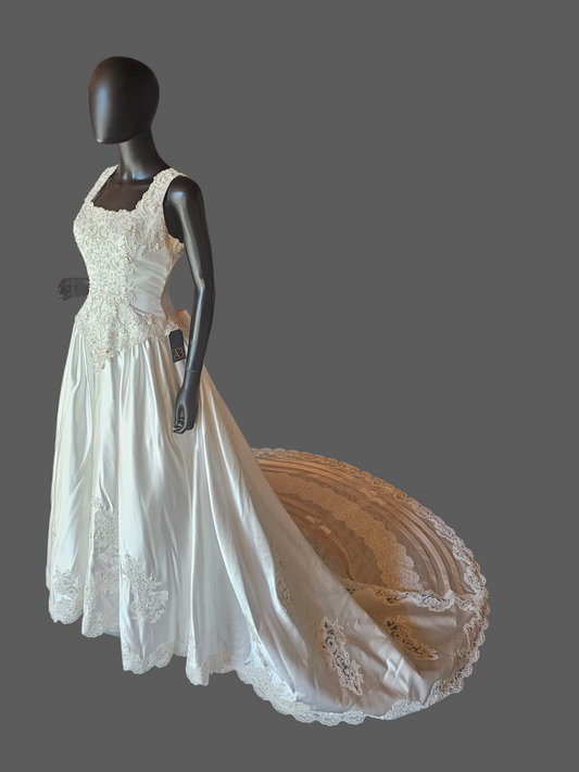 Vintage 2-Tone Square Neck Renaissance Waist Wedding Gown - Michelangelo