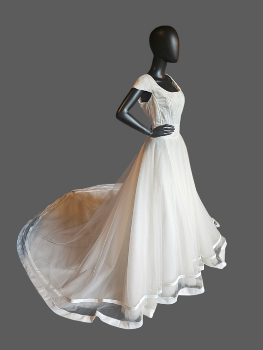 Vintage Ivory/Pink Embroidered Cap Sleeve A-Line Wedding Gown