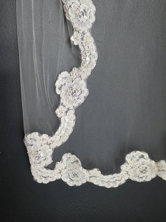 Lace Edge Elbow Single Layer Veil