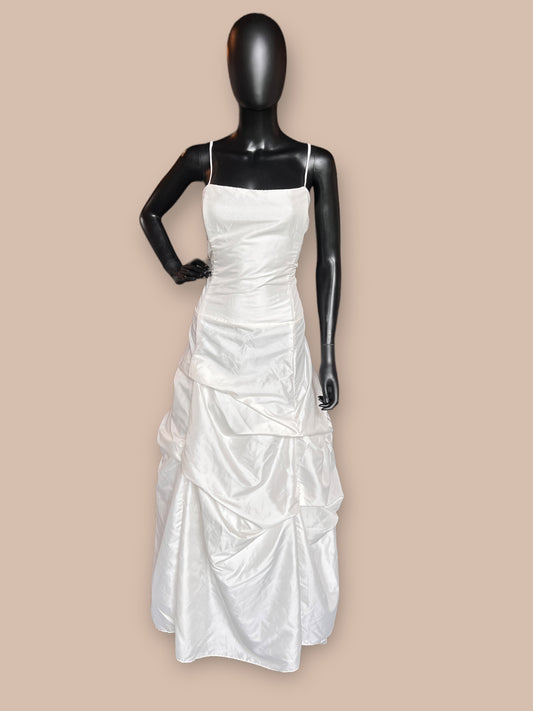 Ivory Taffeta Tuck Wedding Gown
