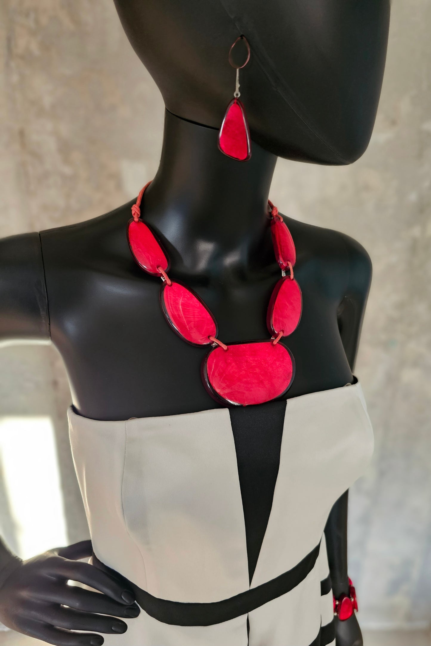 Vintage Large Red Abstract Resin Necklace/Earrings/Bracelet Set