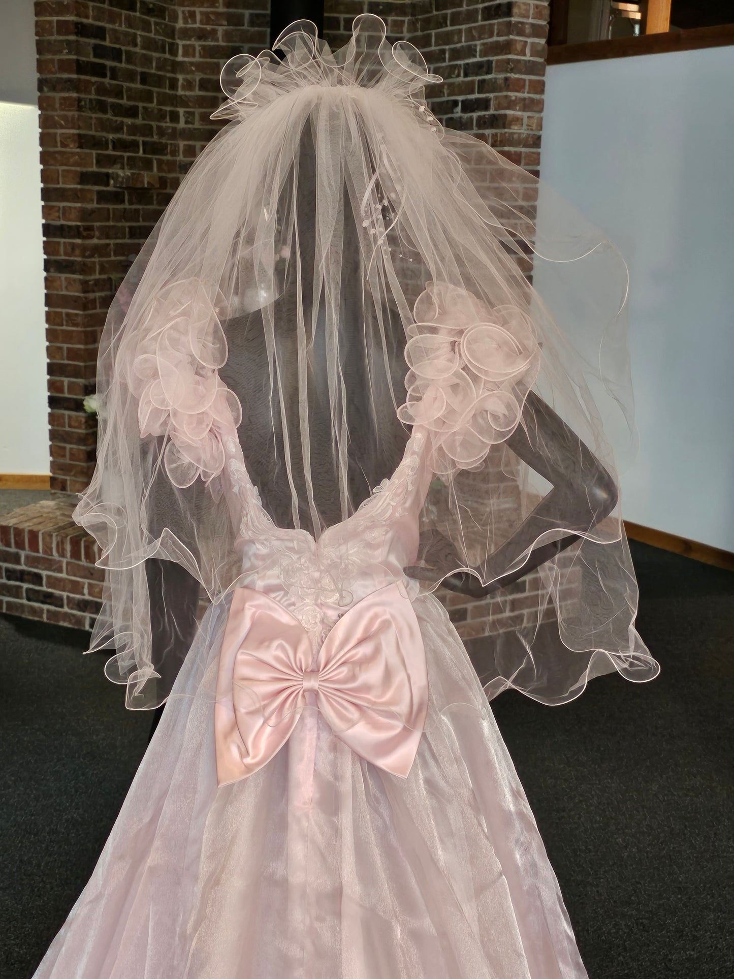 Vintage Pink Floral Swirl Veil