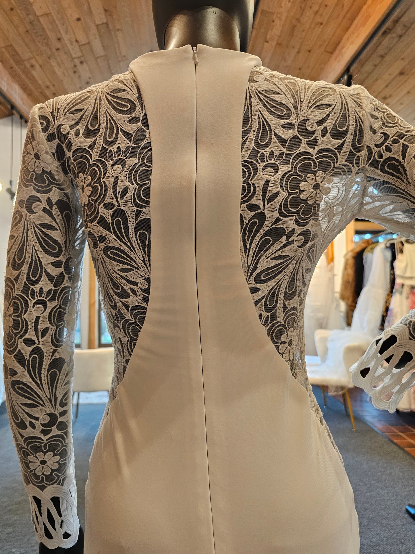 Lace Illusion Side Cut