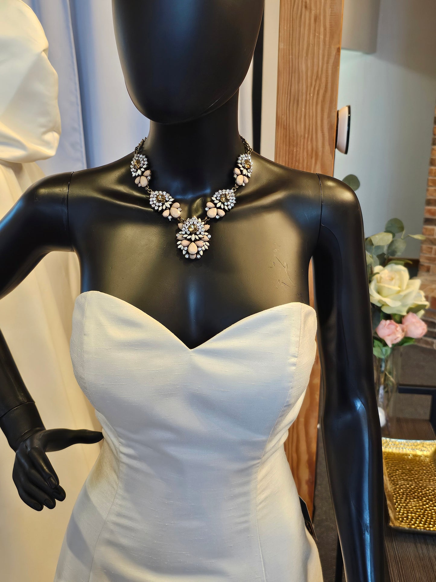 Nude/White Crystal Art Deco Necklace