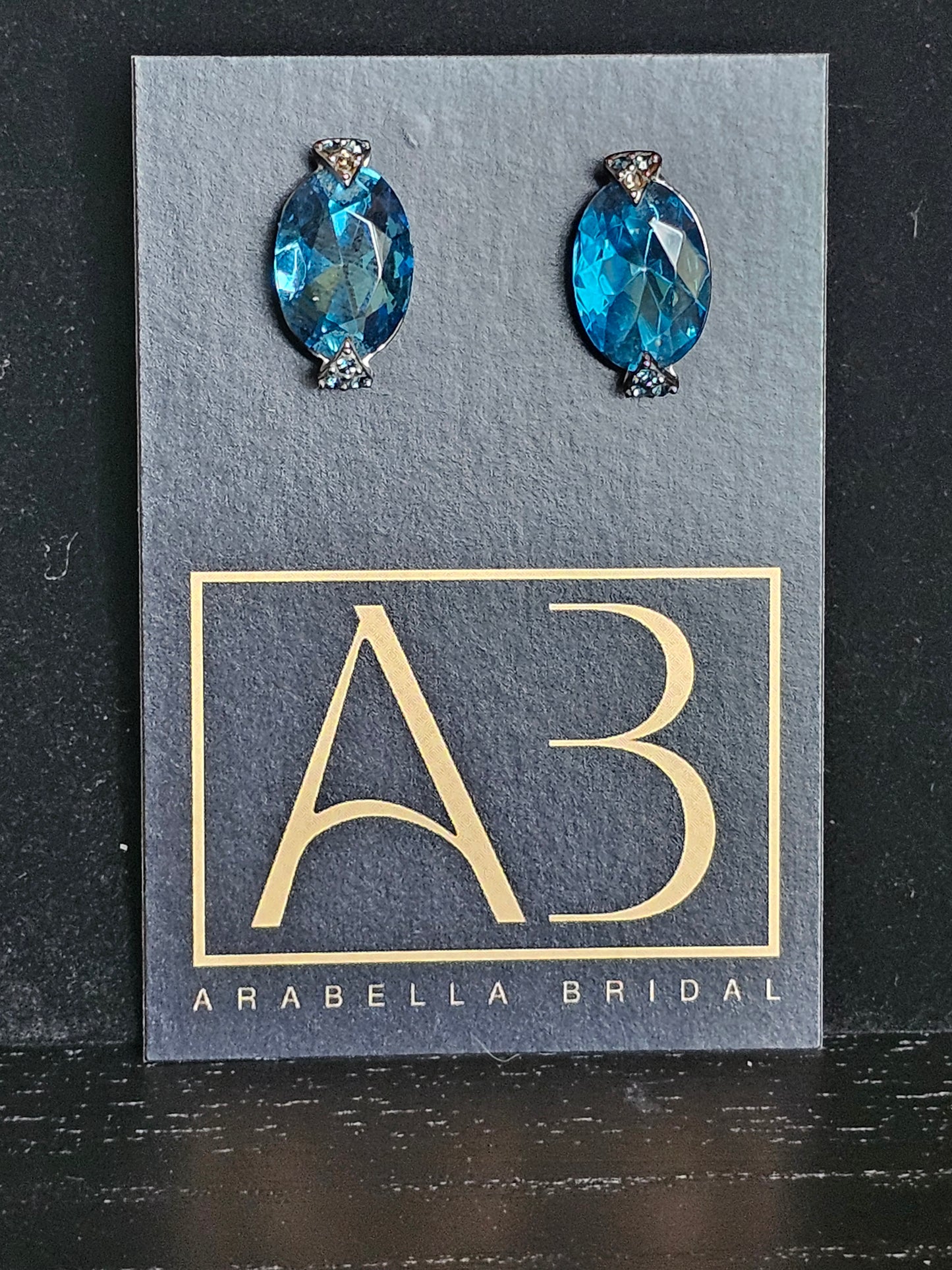 Blue Stud/Oval Crystal earring