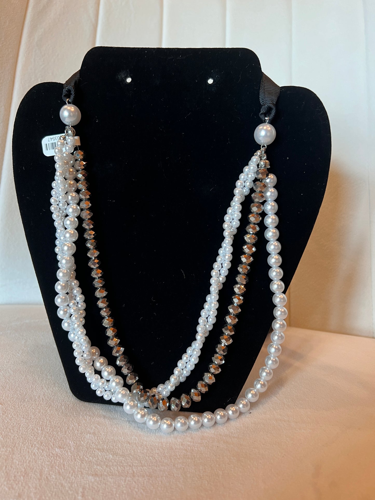 Pearl and Jet Ribbon Tie Necklace
