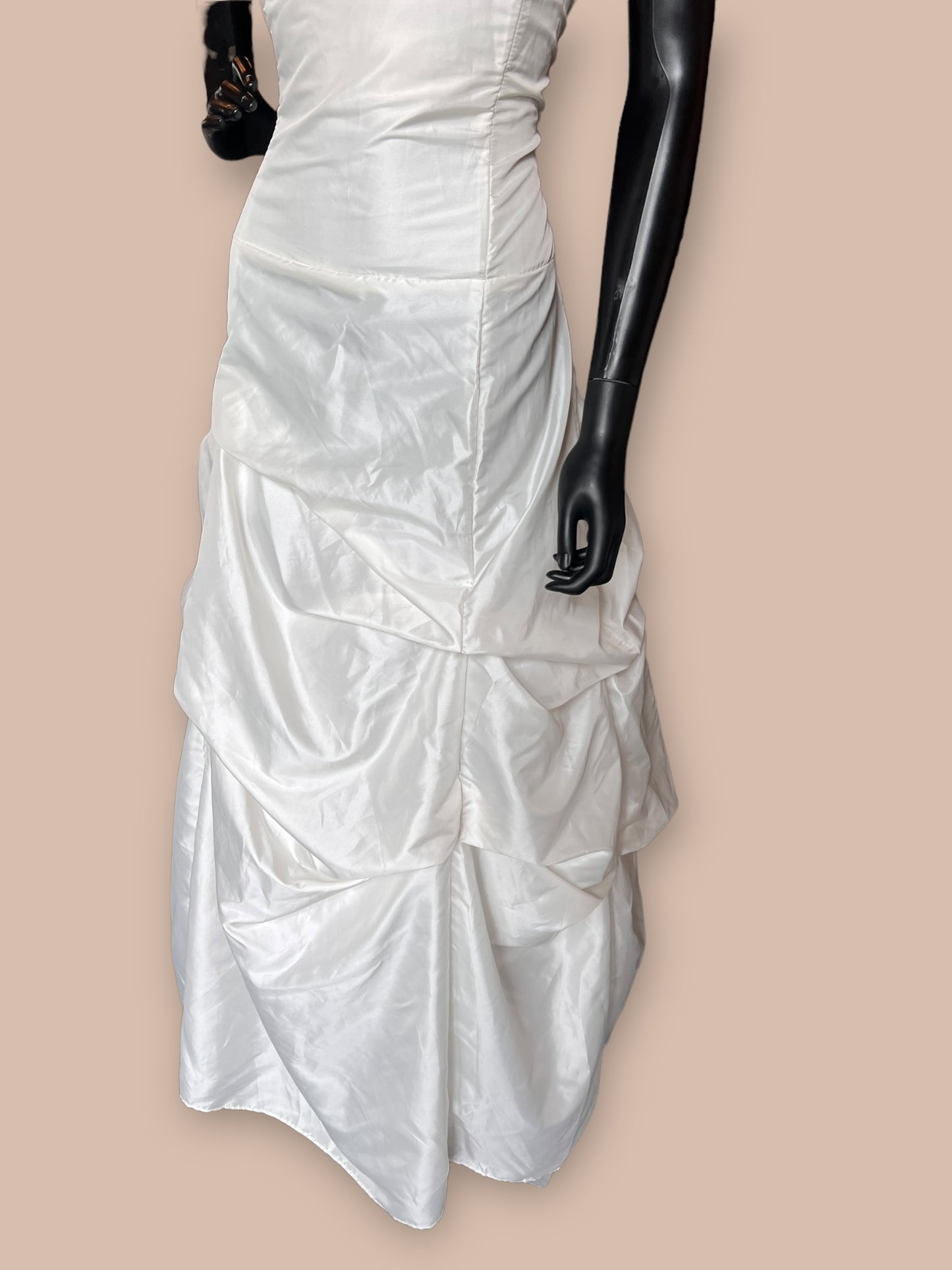 Ivory Taffeta Tuck Wedding Gown