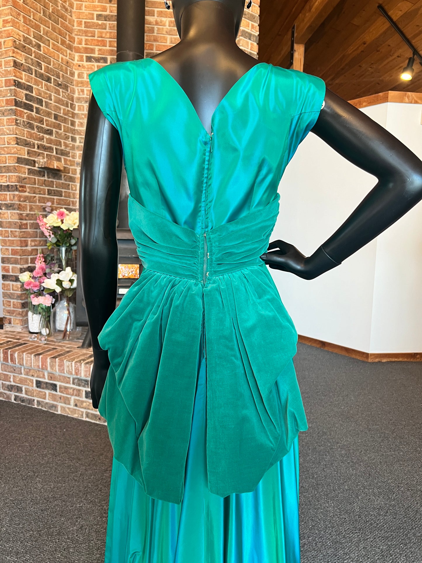 Vintage Green Taffeta Bridesmaid (D)