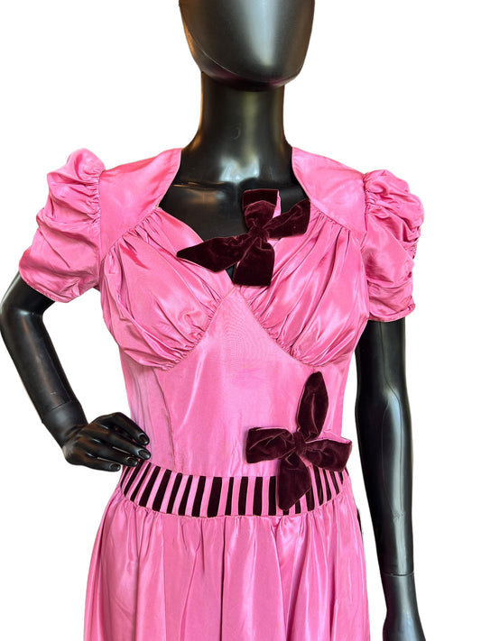 Vintage 40s Pink/Burgundy Taffeta Evening Gown