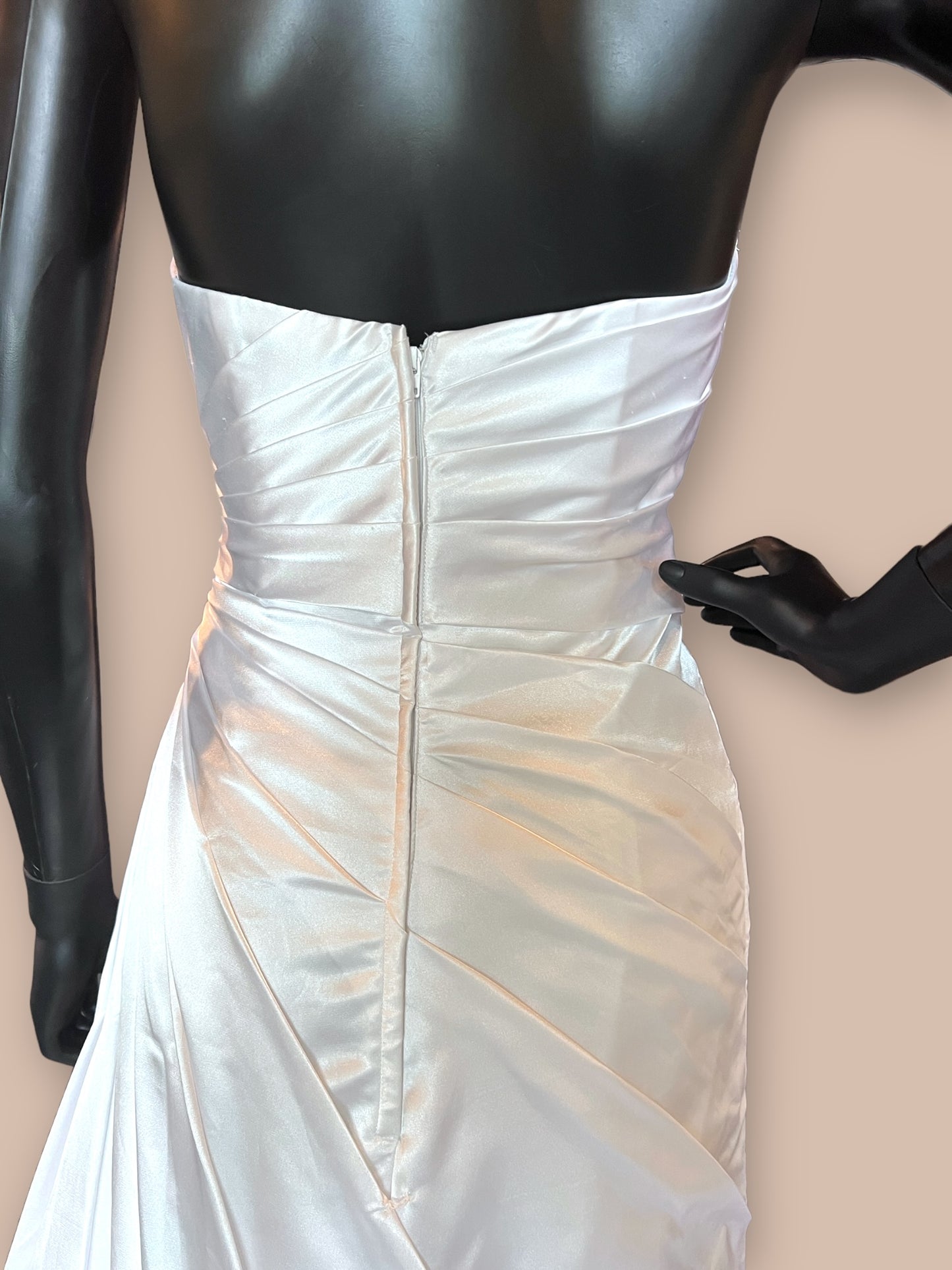 Da Vinci Charmeuse Side Sweep Wedding Gown