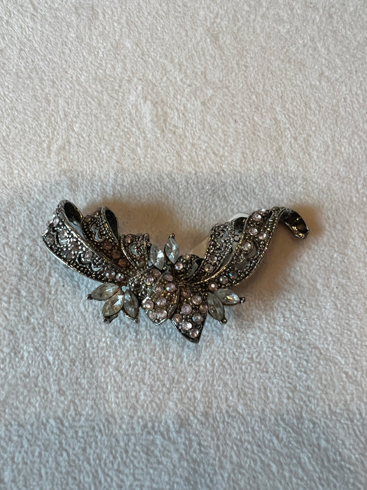 Lavendar Filigree Pin