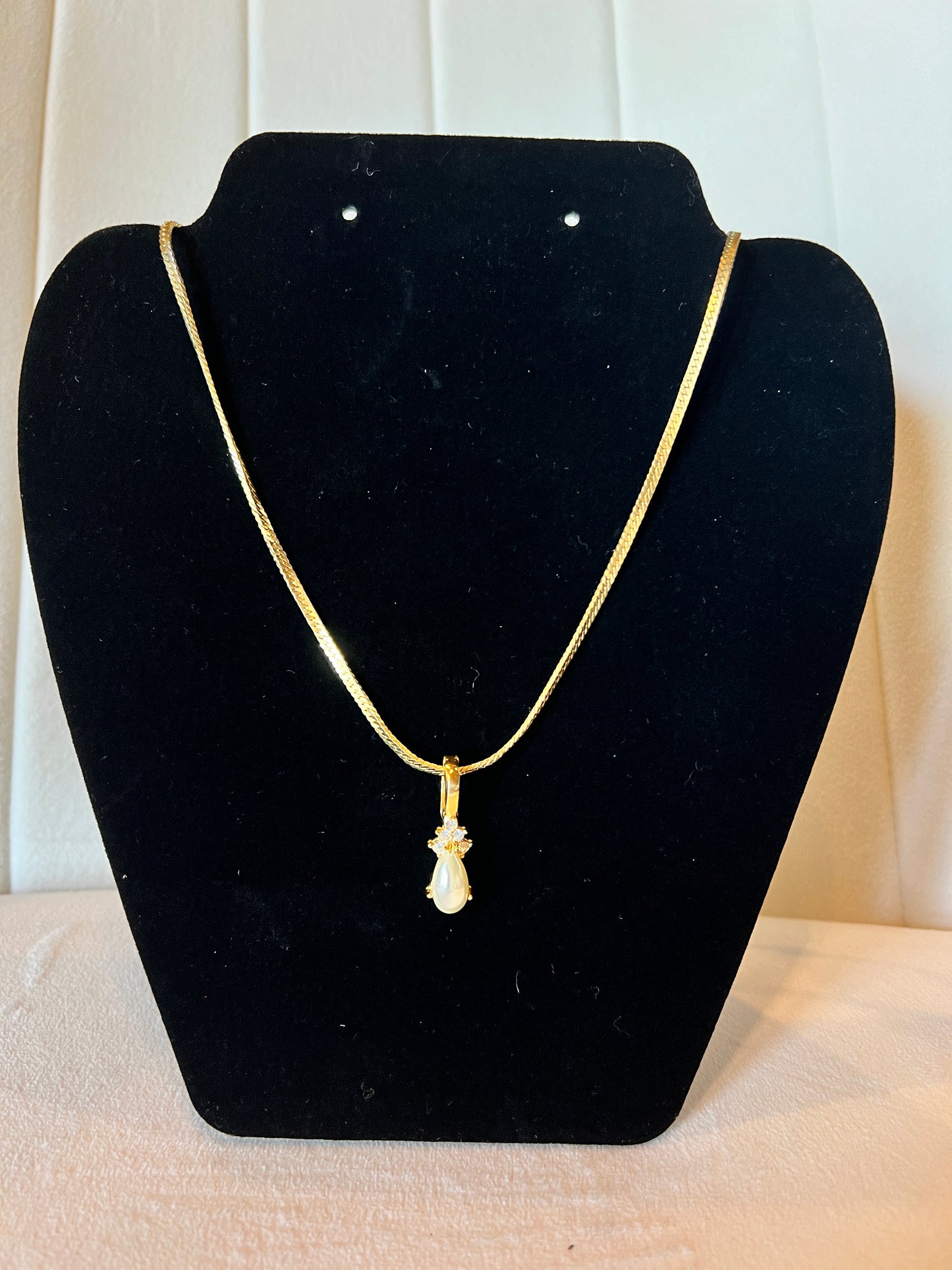 Gold Pearl Drop Necklace
