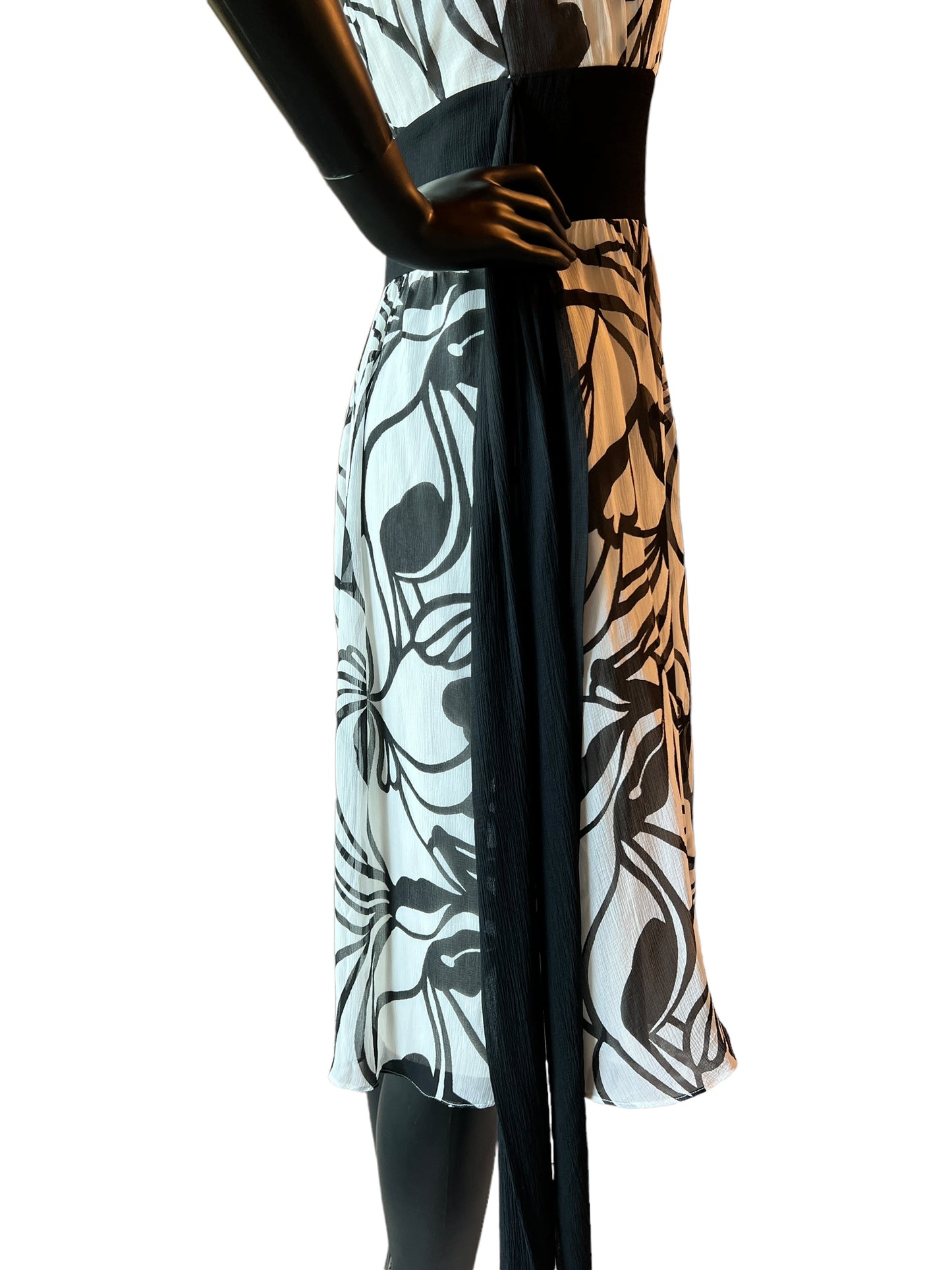 Black/White Chiffon Short Dress