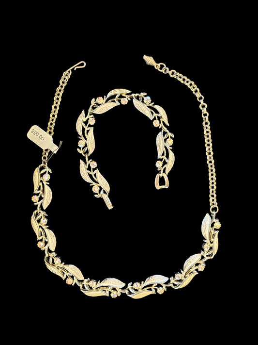 White Gold Crystal Vintage Necklace Collar and Matching Bracelet