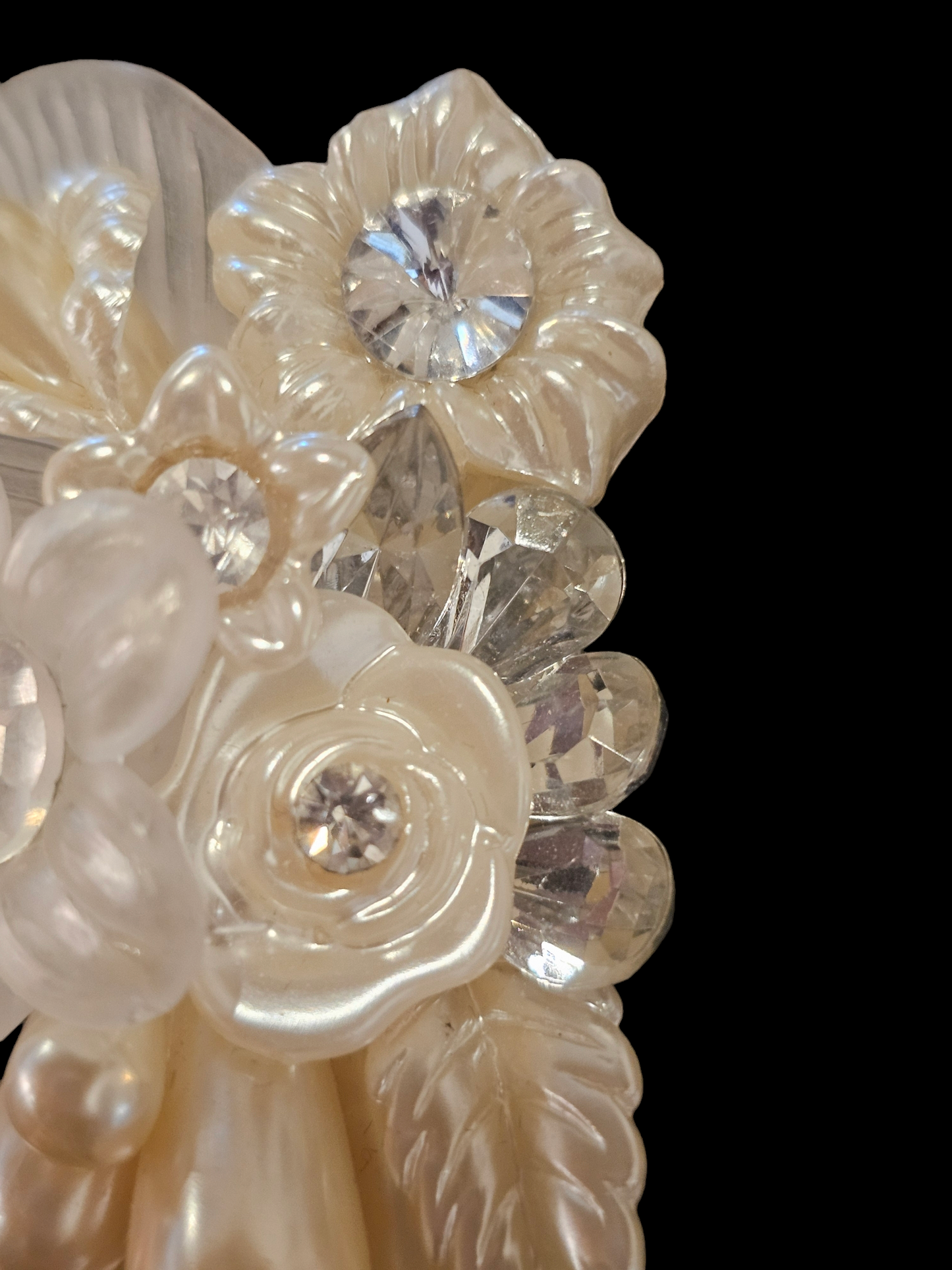 Vintage 80's Large Pearl Flower Clip-On Earring