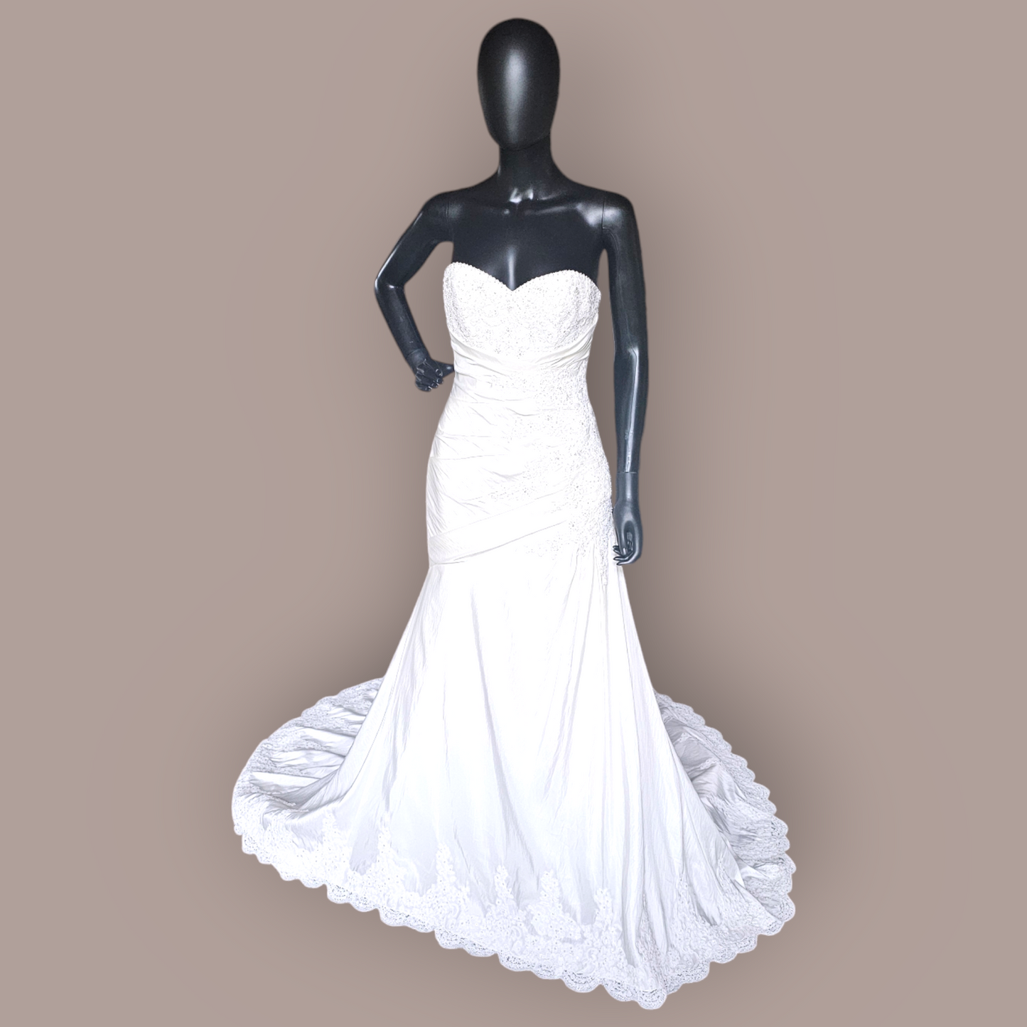 Mori Lee Ivory Taffeta Sweetheart/Fit Flare Wedding Gown