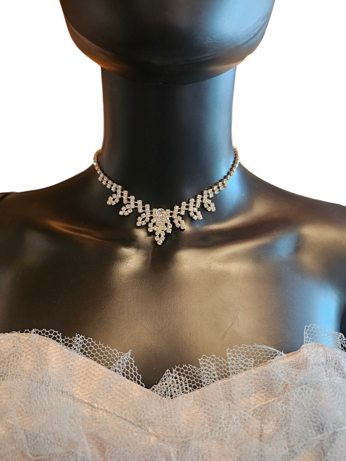 Rhinestone Leaf Large Center