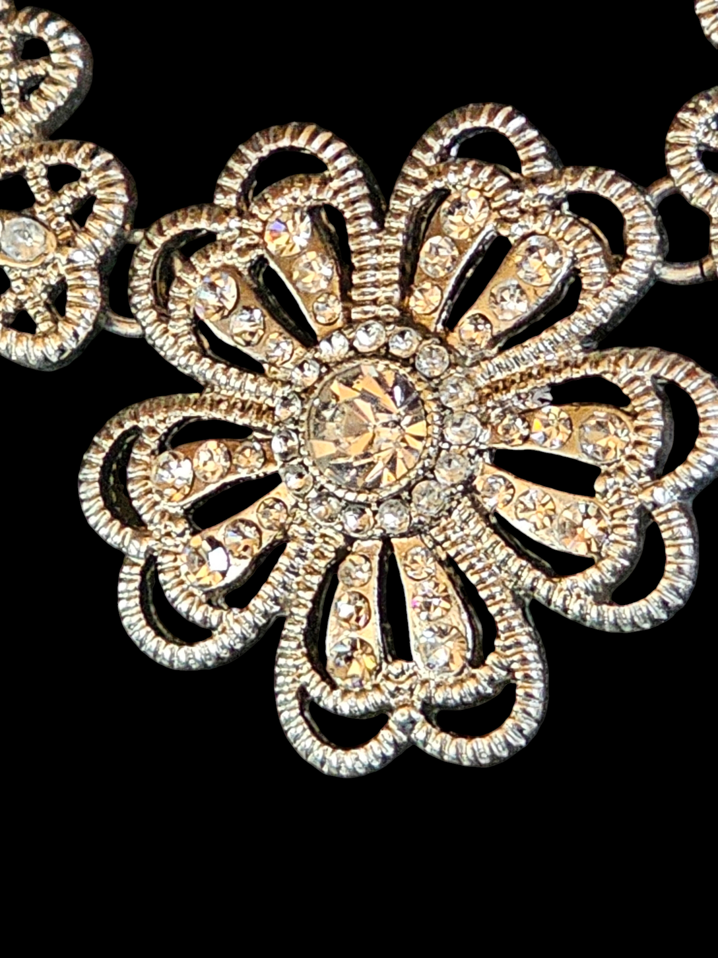 Liz Claiborne Silver Flower Necklace