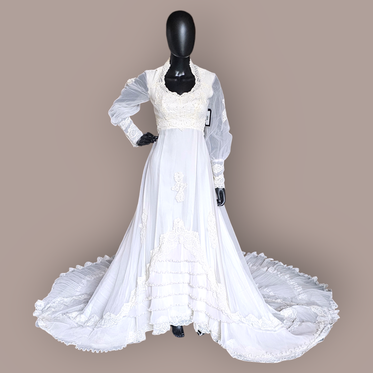 Vintage 70's Wedding Gown - Queen Anne Ruffle Detail