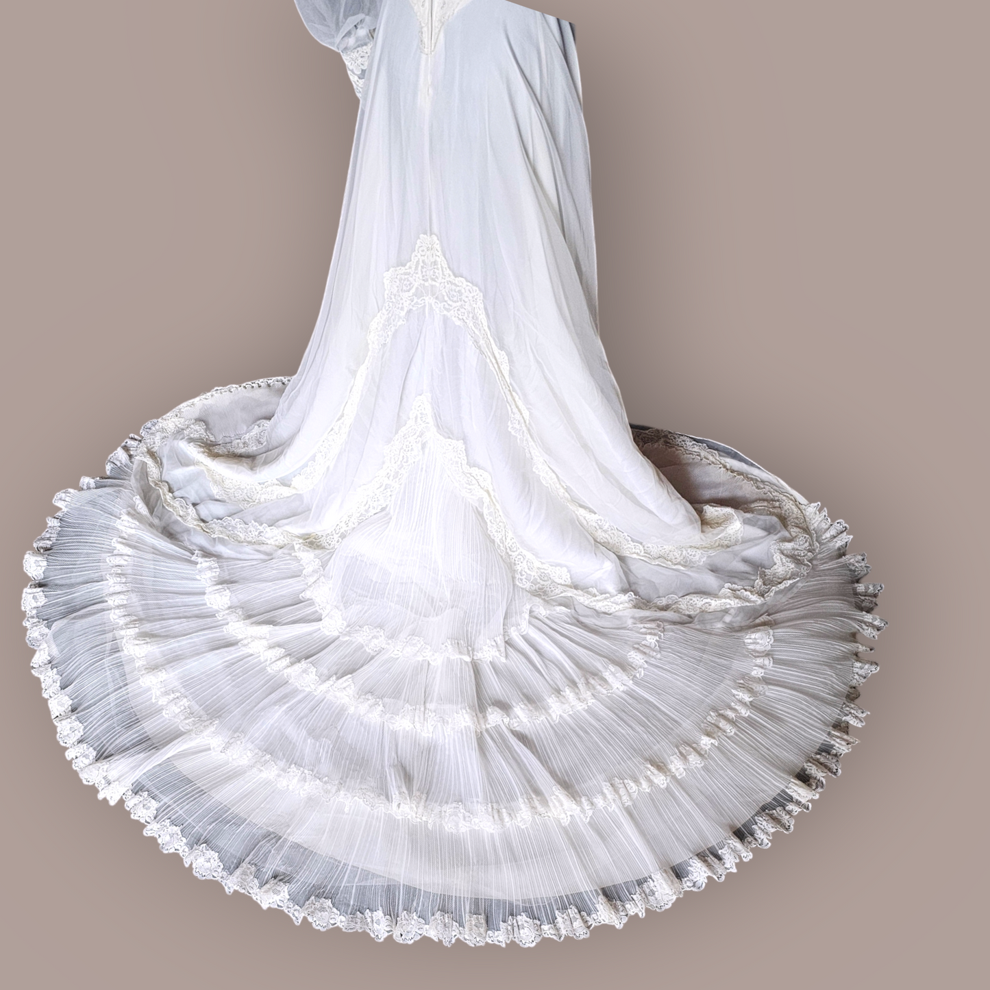 Vintage 70's Wedding Gown - Queen Anne Ruffle Detail