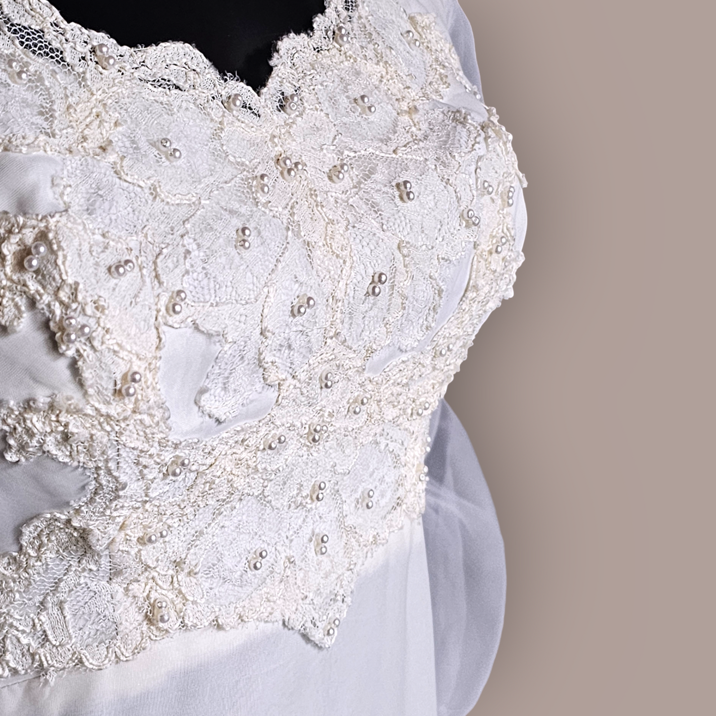 Vintage 70's Wedding Gown - Queen Anne Ruffle Detail