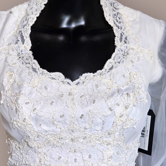 Vintage 70's Wedding Gown - Queen Anne Ruffle Detail