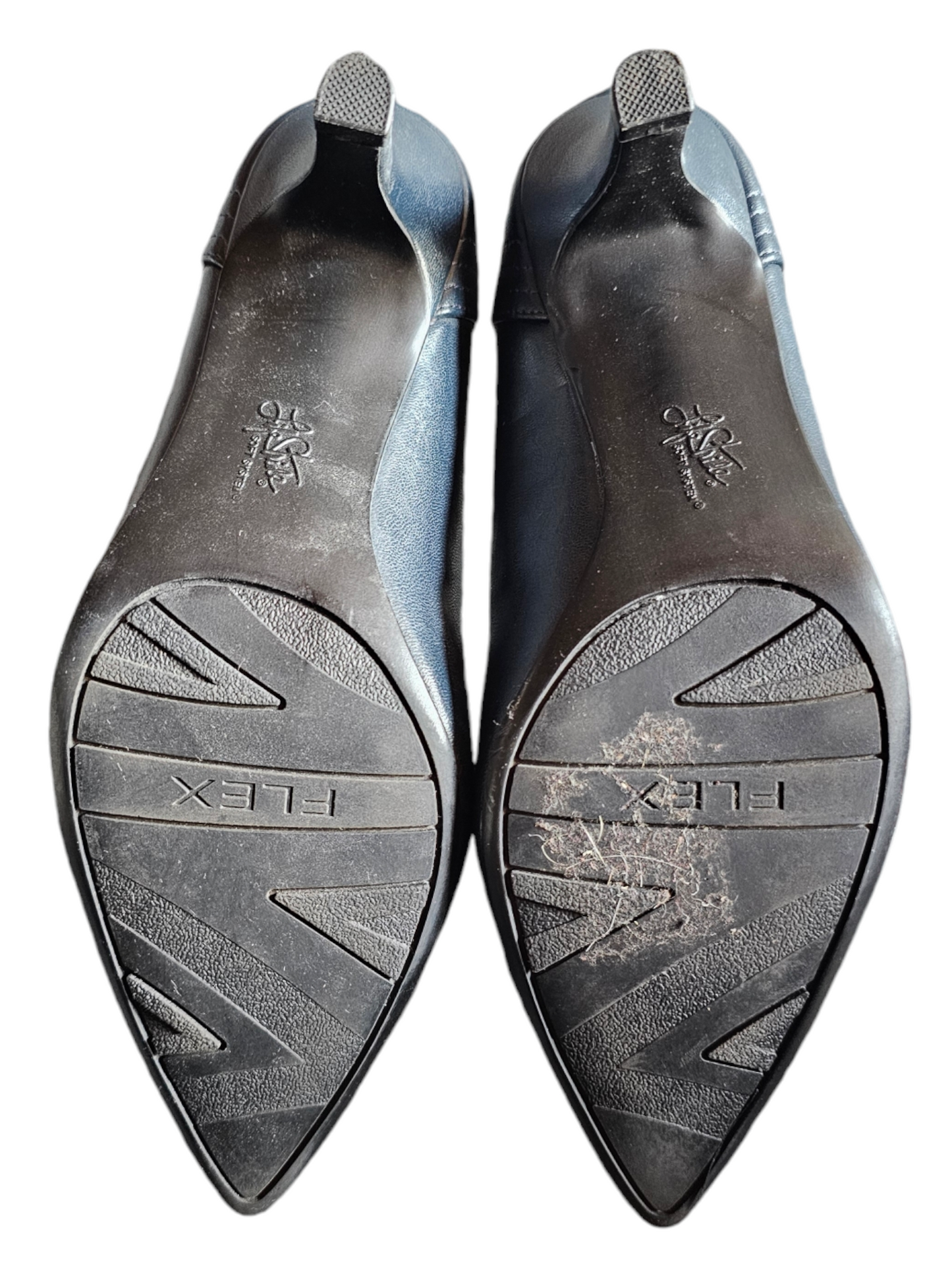 Navy Heeled Pump - Lifestride