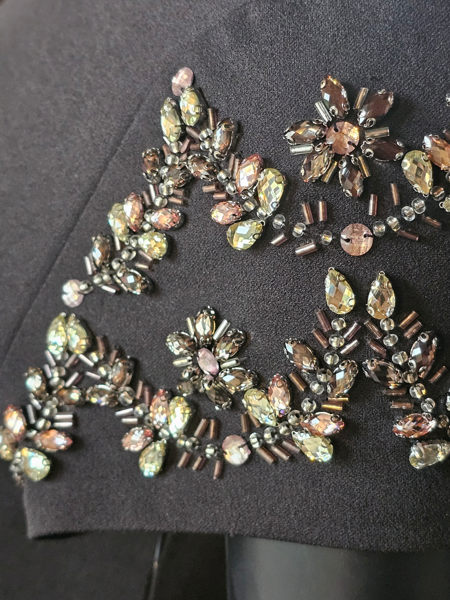 Stretch Crepe Black Fitted Sheath Jewel Cap Sleeve Formal Gown - Adrianna Papell