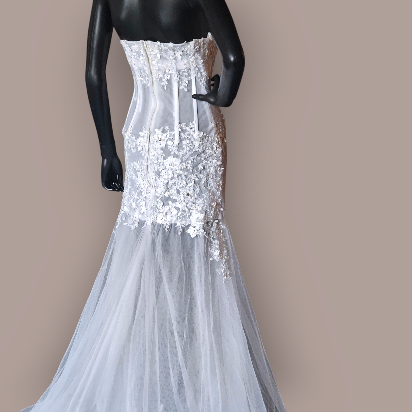 White Tulle Fitted Wedding Gown