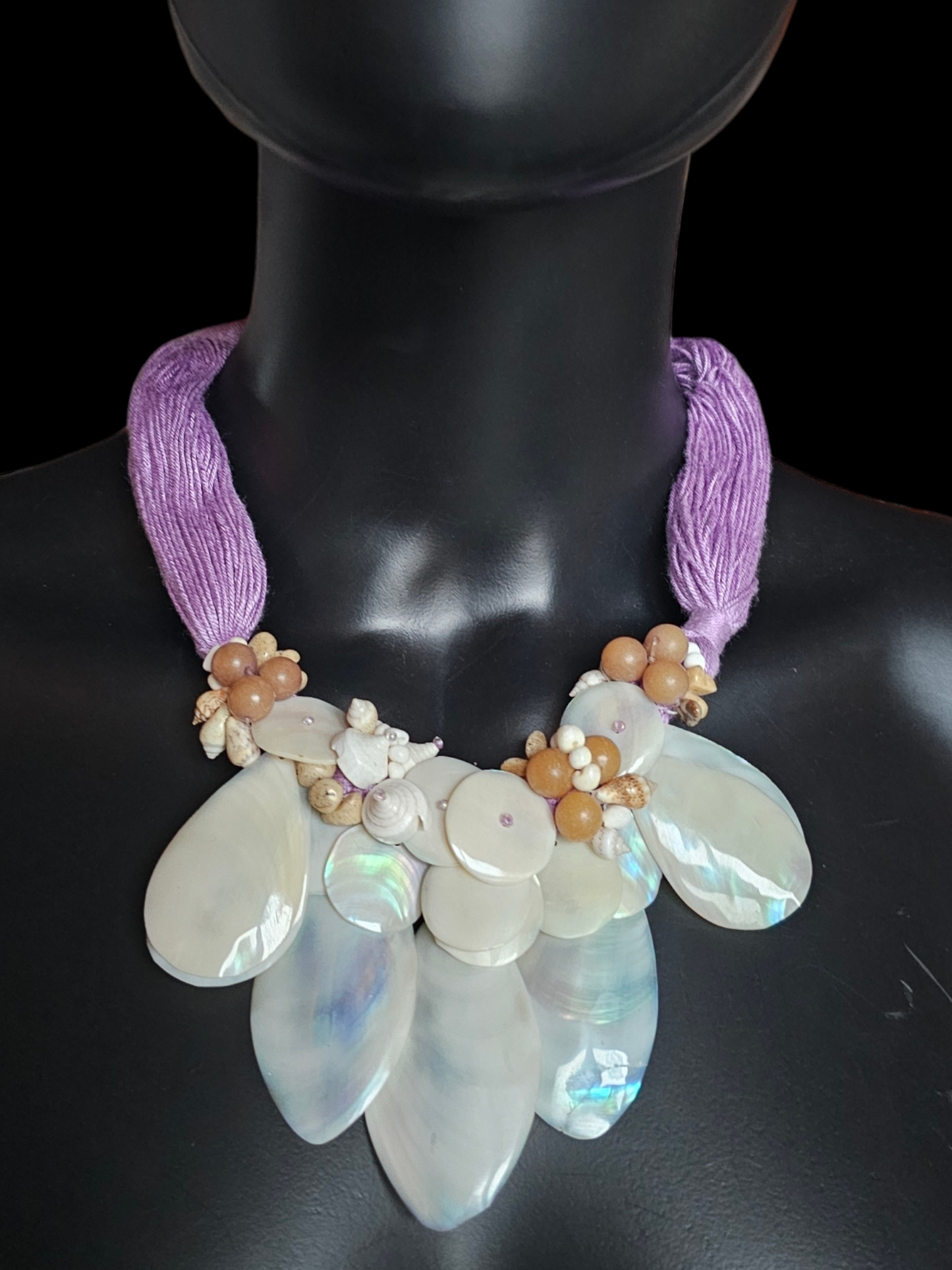 Shell/Lavender Collar Necklace/Earring Set