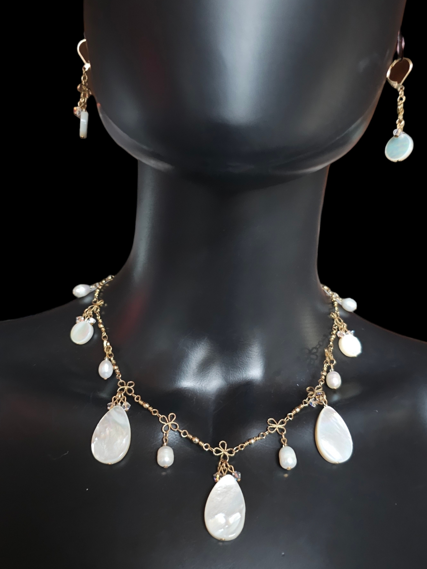 Gold Filigree Freshwater Pearl/Mother of Pearl Necklace/Earring Set