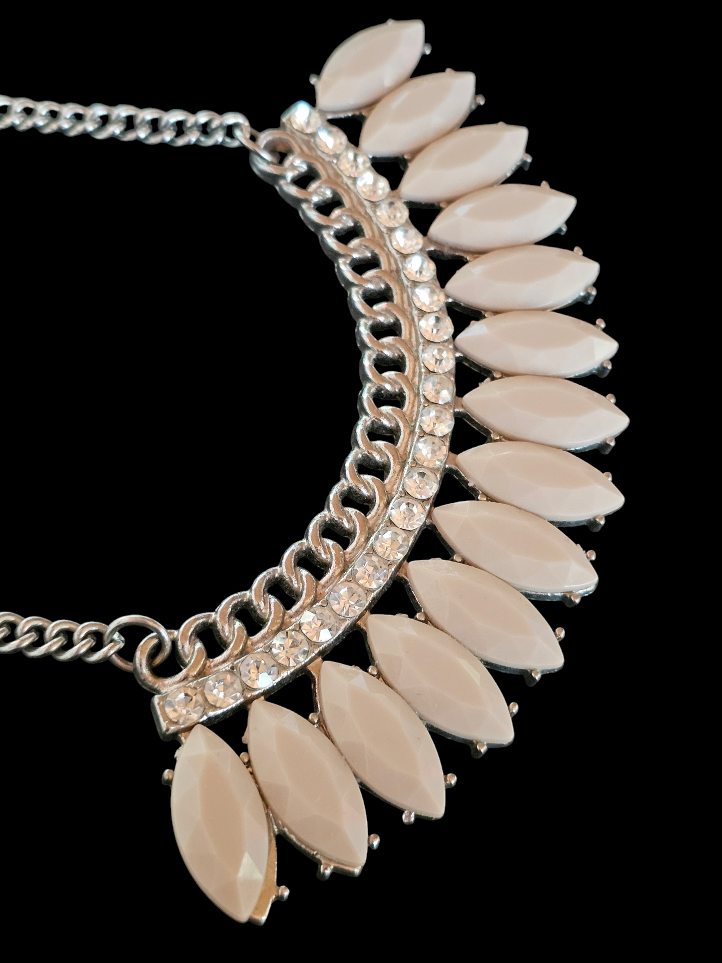 Nude Crystal Collar Silver Necklace