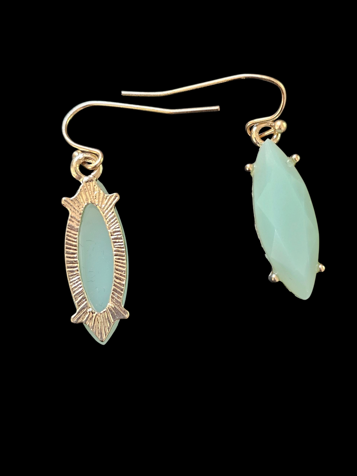 Gold/Mint/Peach Crystal Necklace/Earring Set