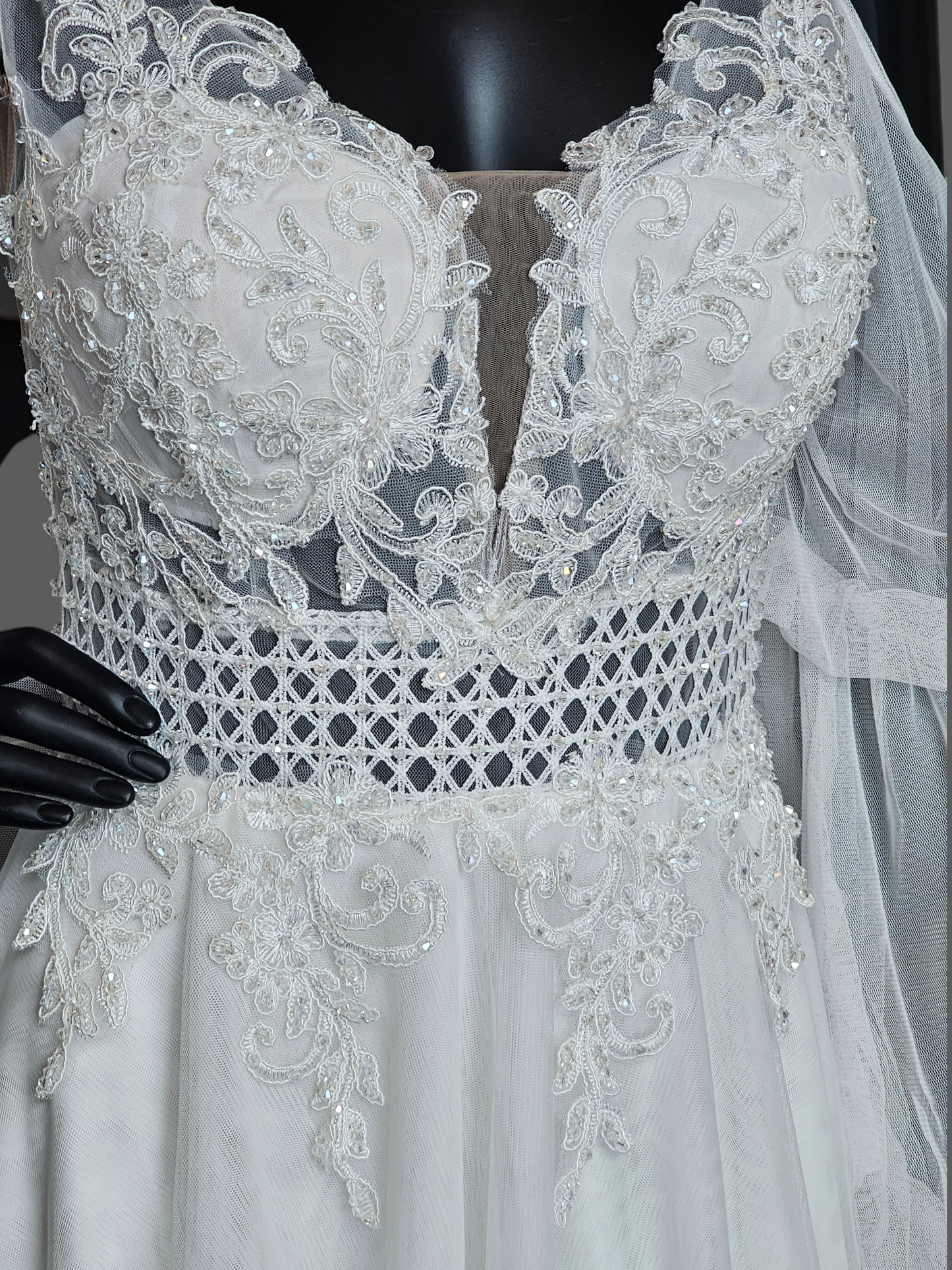 Ivory Boho V-Neck Cold Shoulder Lantern Sleeve Wedding Gown - Niobe - NWT