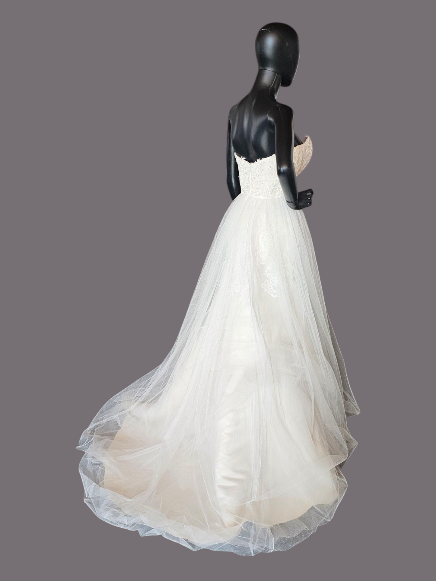2-Tone Ivory Sweetheart Neckline A-Line Wedding Gown - Renewal
