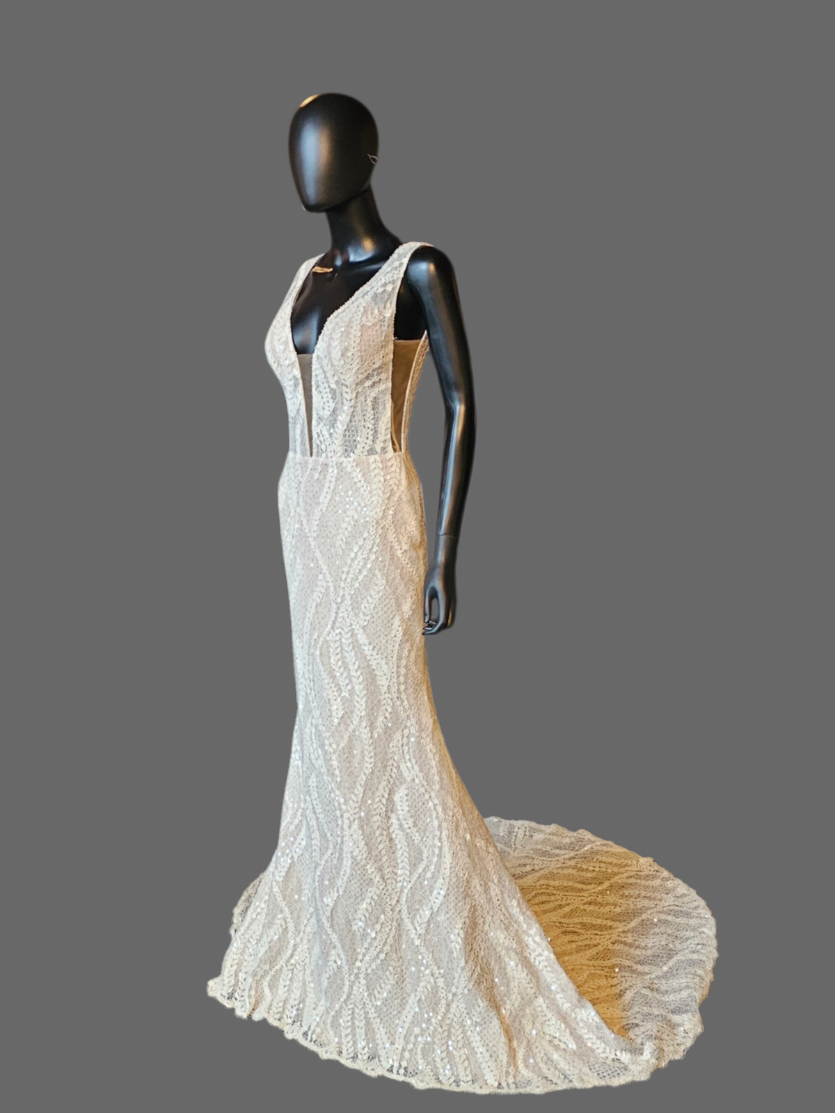 Ivory Lace Plunge Fitted - Justin Alexander