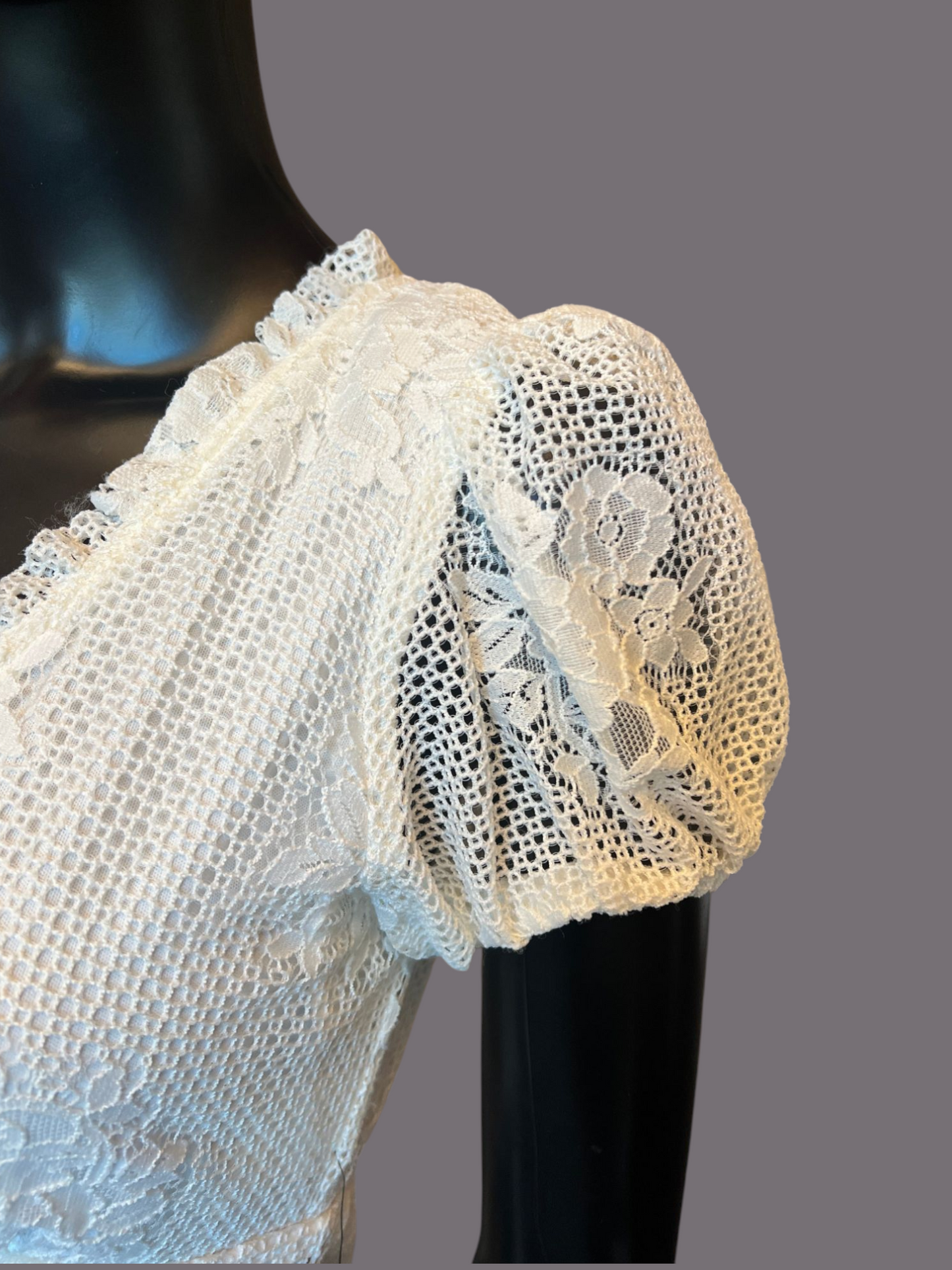 White Stretch Lace V-Neck Cap Short Sleeve Dress - NWT - Speechless