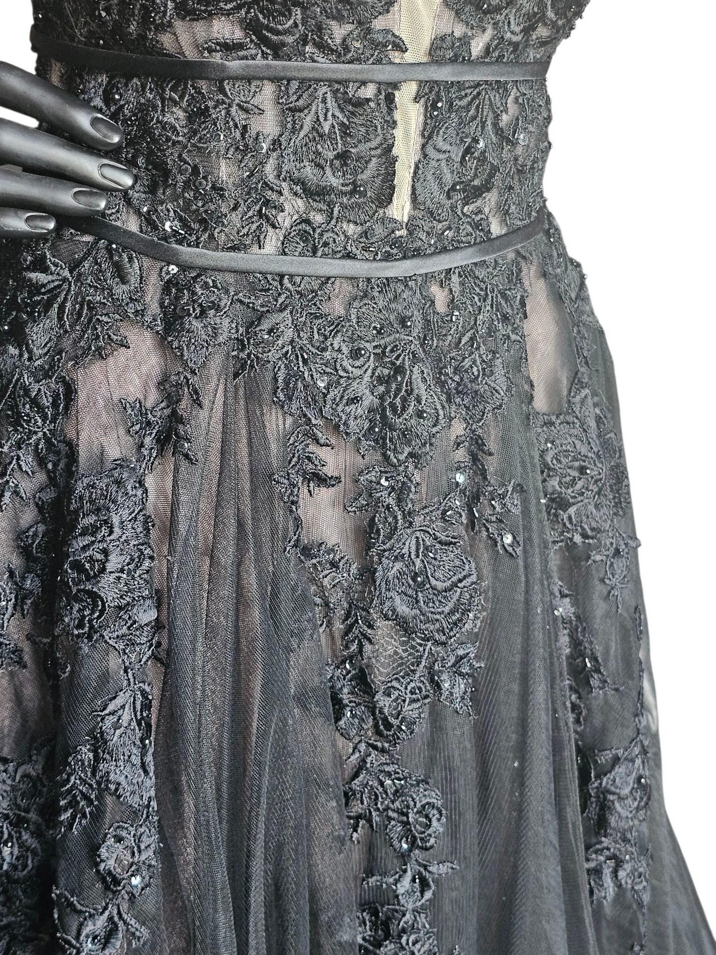 Black/Blush Plunge V-Neck A-line Wedding Gown NWOT - Mori Lee