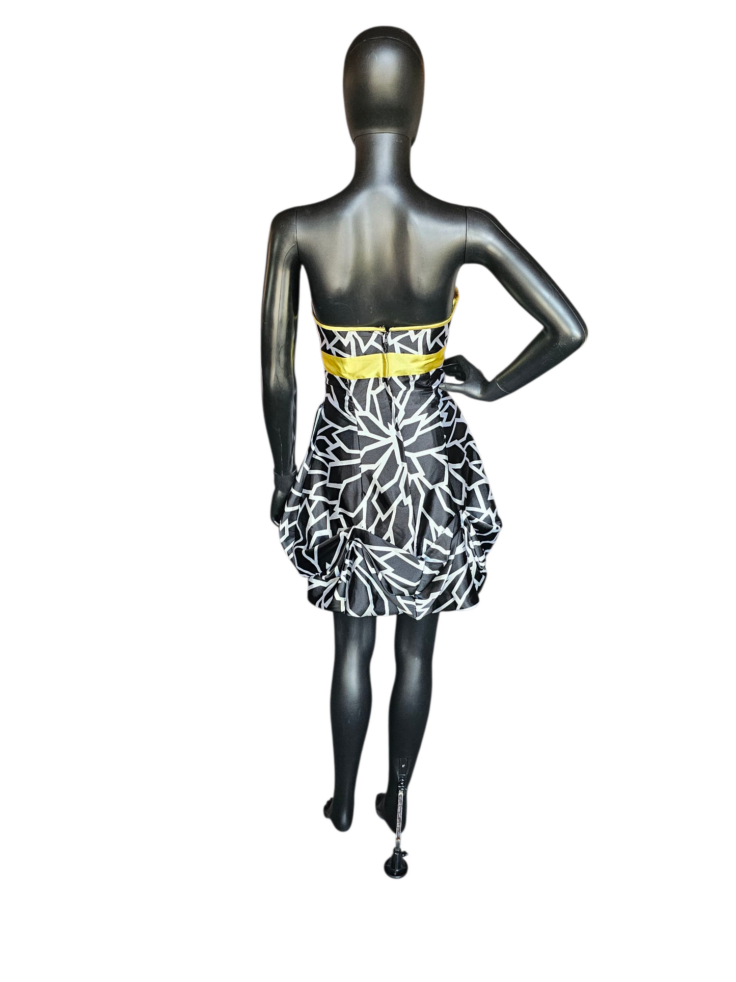 Vintage Y2K Black/White Abstract Yellow Accent Cocktail/Party Dress - Jessica McClintock Gunne Sax