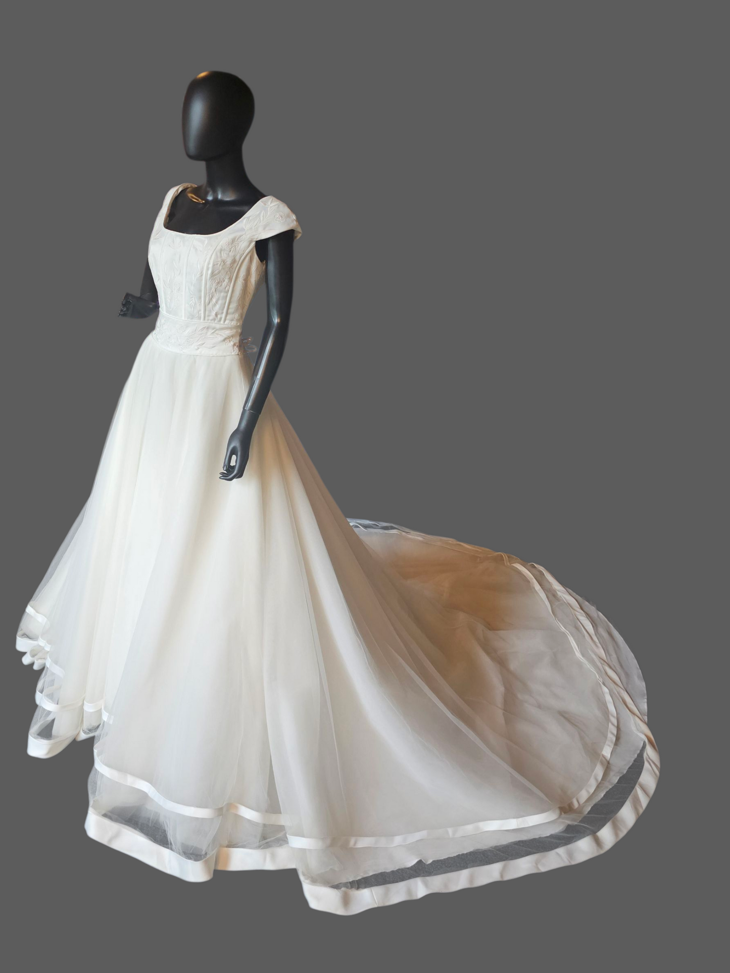 Vintage Ivory/Pink Embroidered Cap Sleeve A-Line Wedding Gown