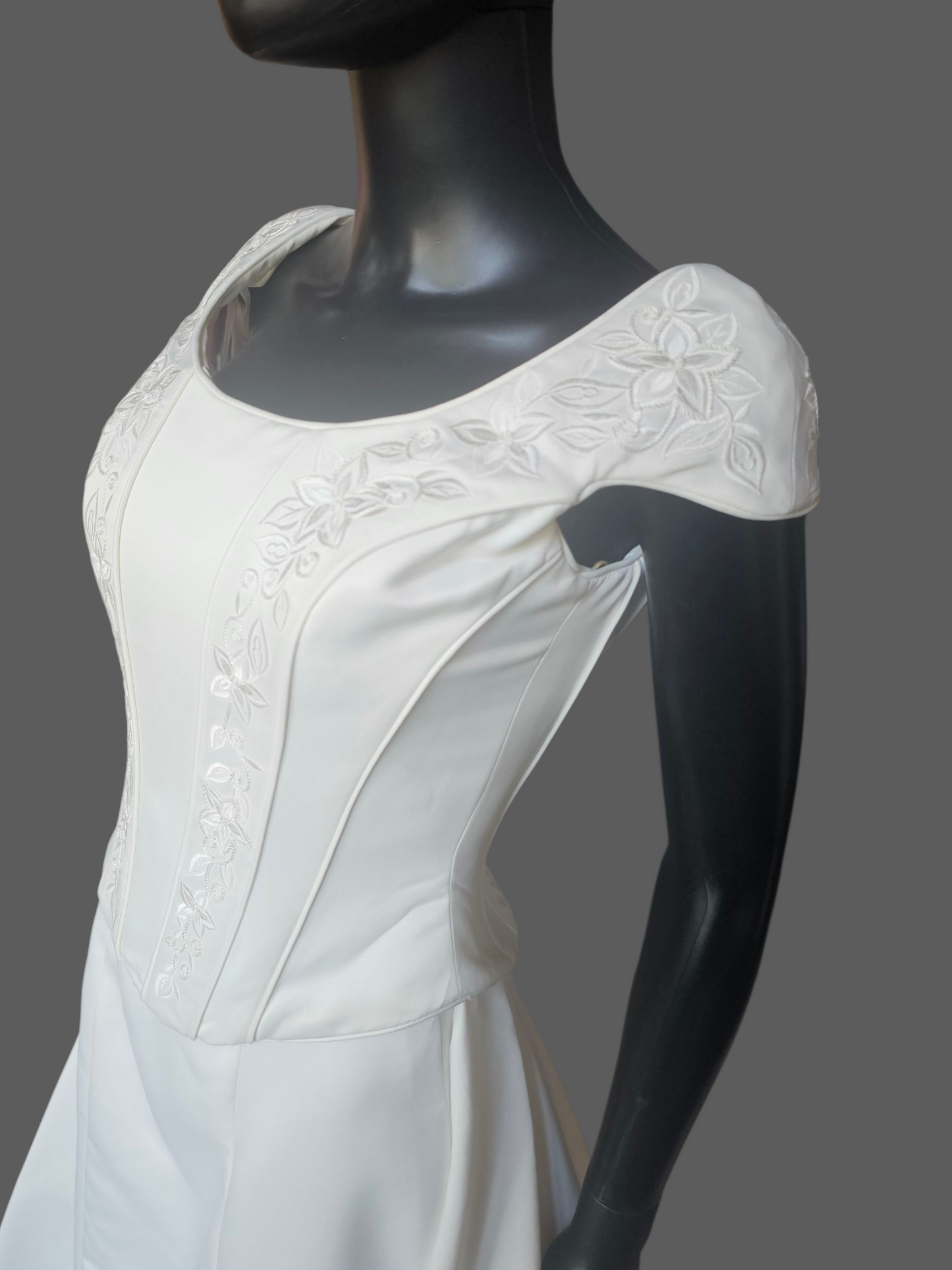 Fitted Cap Sleeve Basque Waist 3 Piece Wedding Gown - Detatchable Train