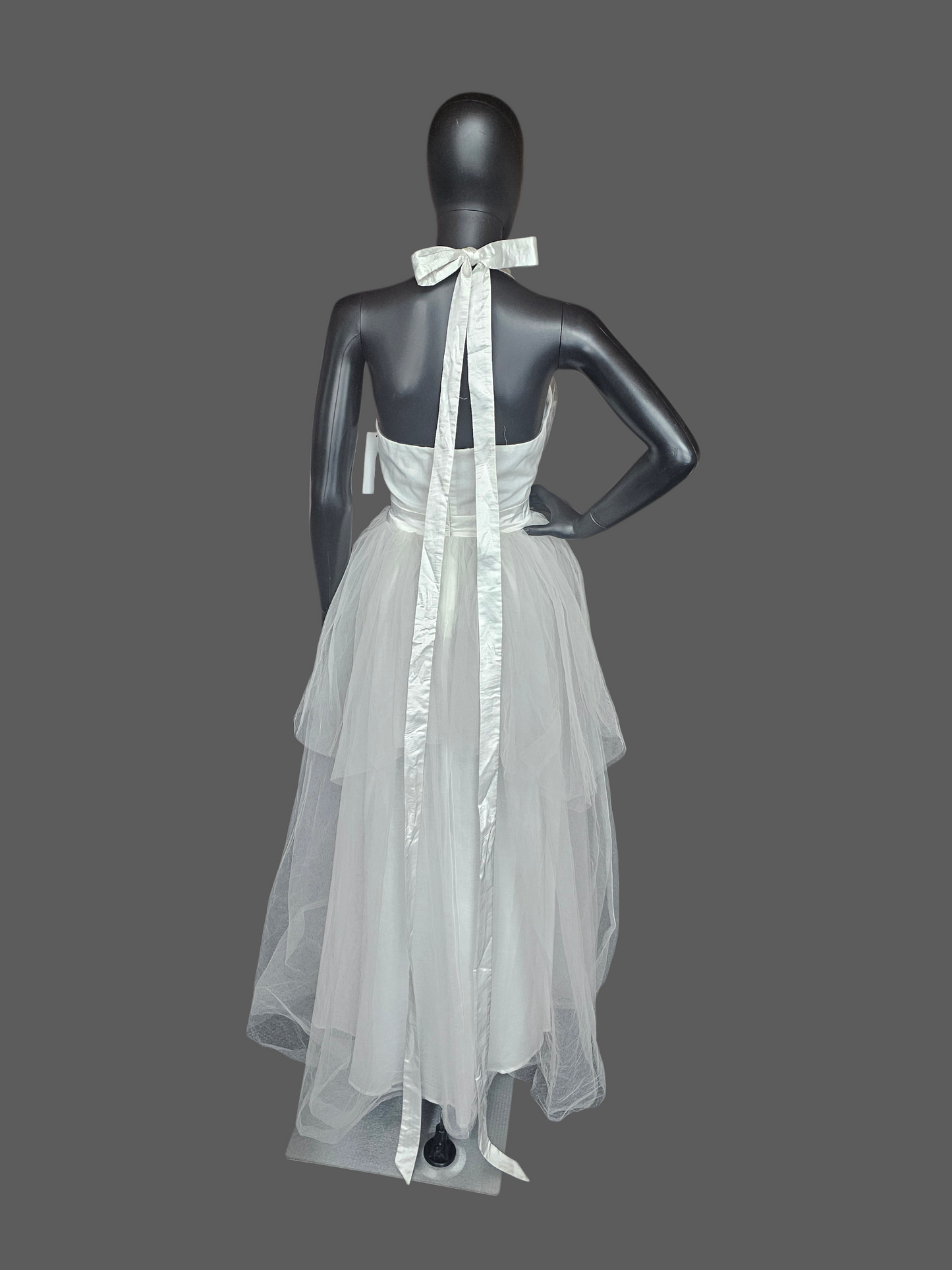 White Tulle Halter Tiered Beach/Informal Wedding Gown NWT - Red Dress