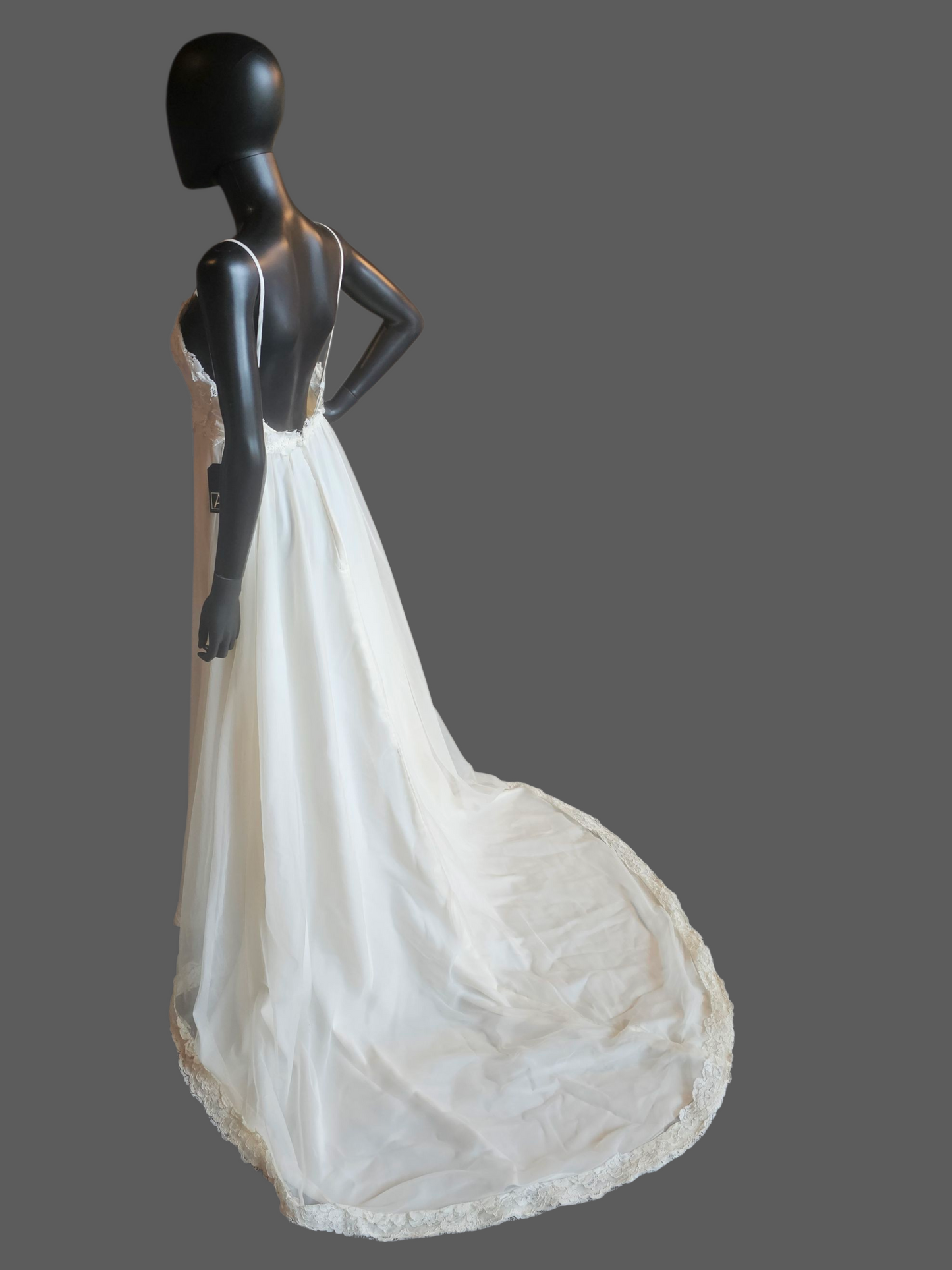 Vintage Ivory Empire A-Line Wedding Gown - Renewal