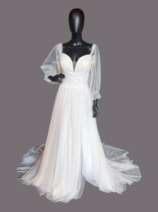 Sweetheart Plunge Detached Sleeve Ivory Netting Wedding Gown