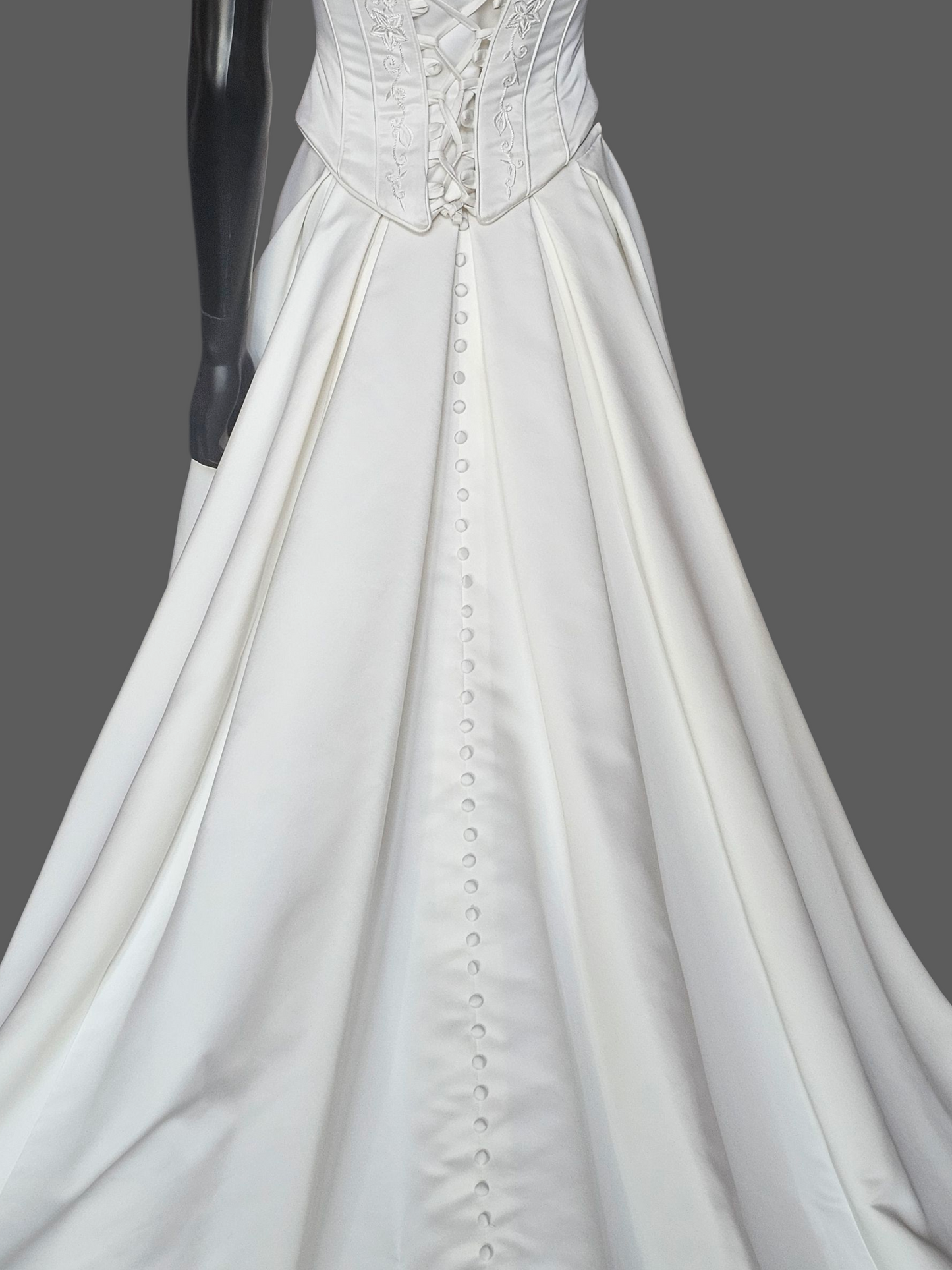 Fitted Cap Sleeve Basque Waist 3 Piece Wedding Gown - Detatchable Train