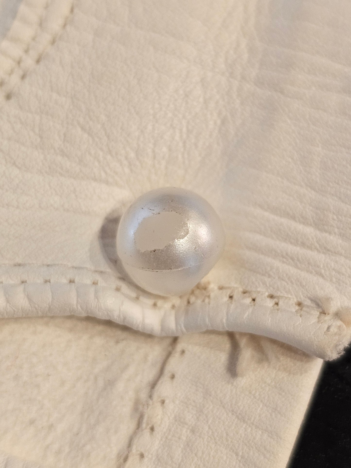 Vintage White Leather Wrist Glove