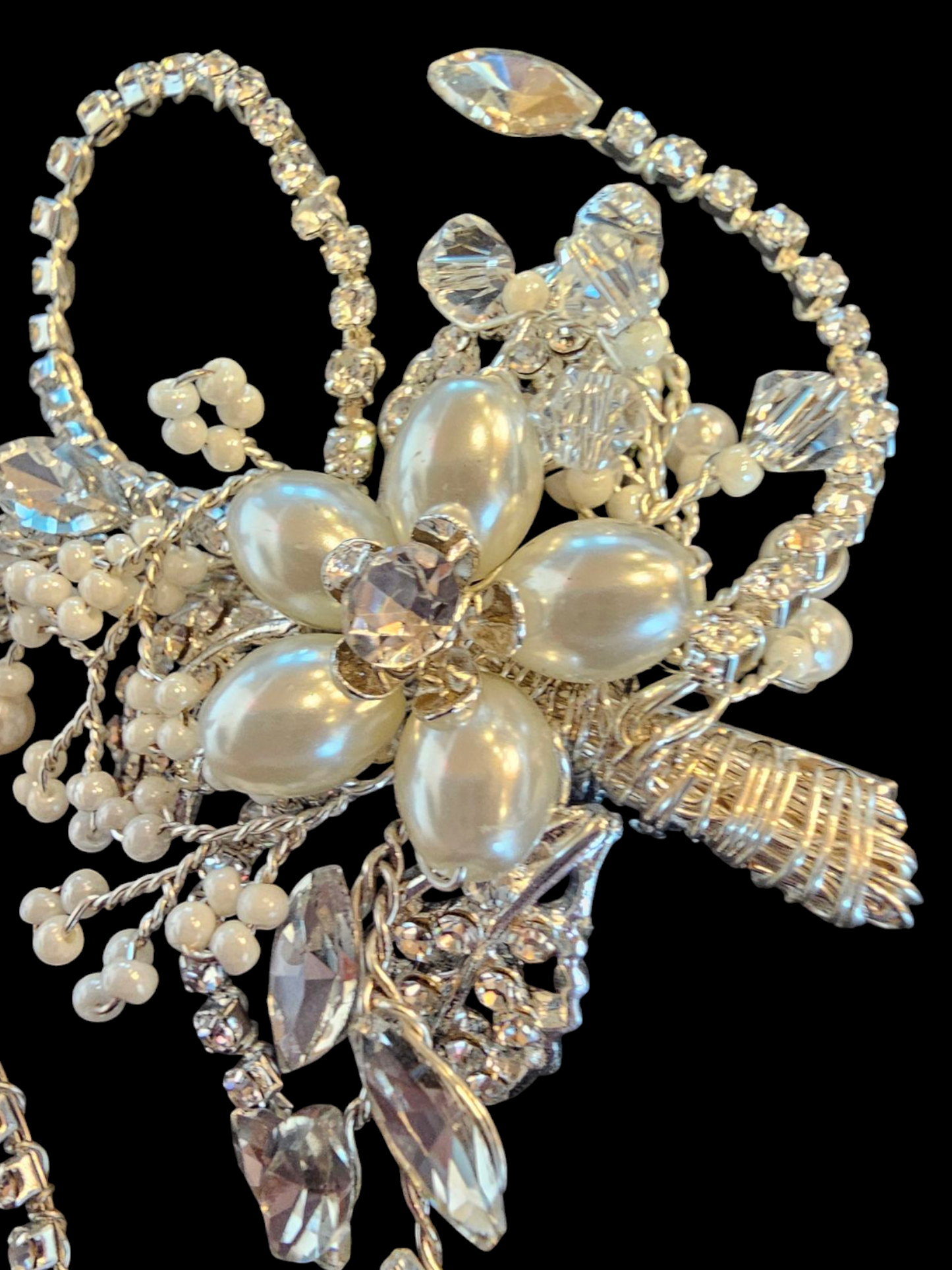 Ivory/Crystal/Pearl Wire Hair Clip