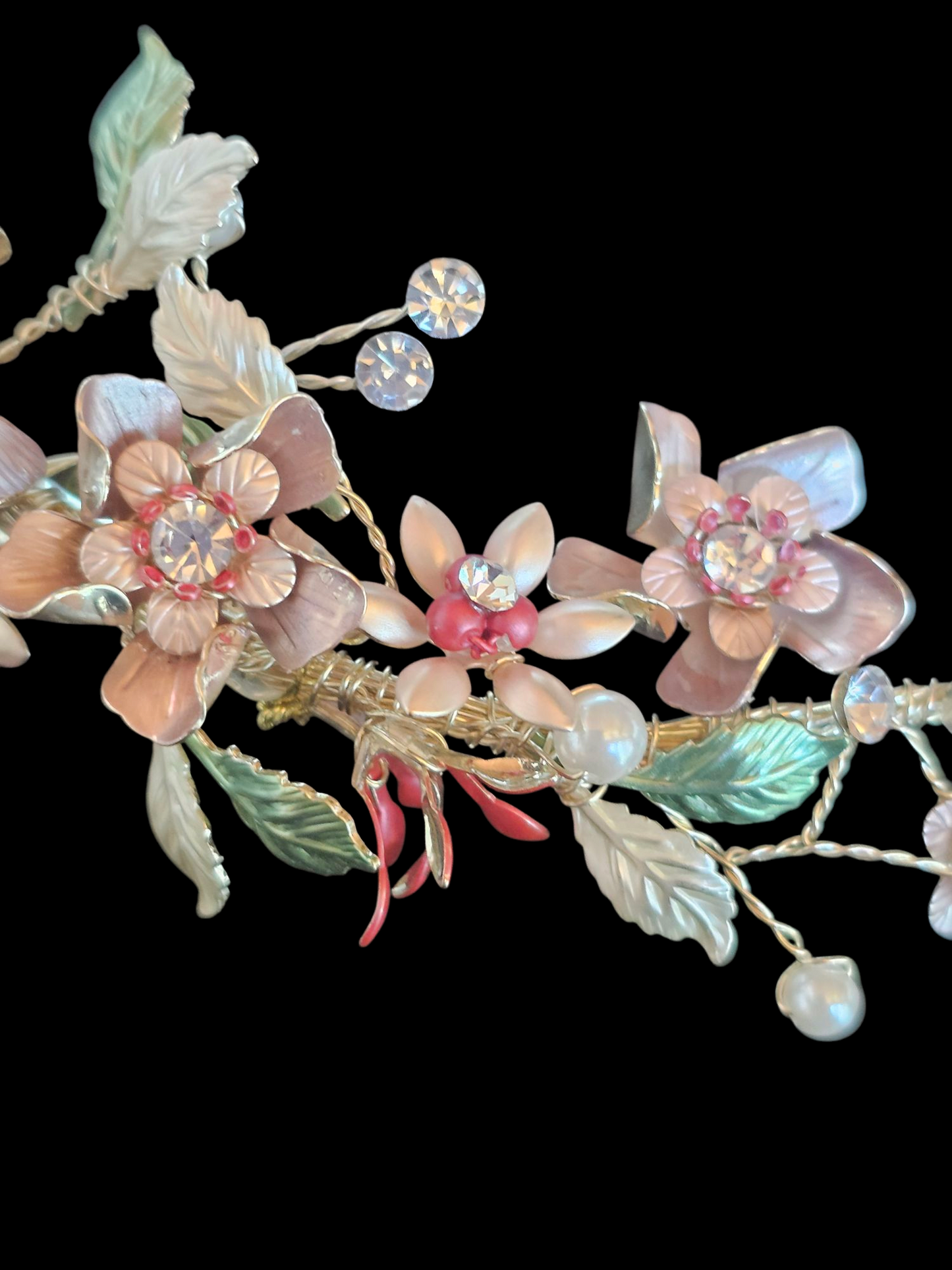 Soft Pink Metal Floral Hair Clip - Le Crystal